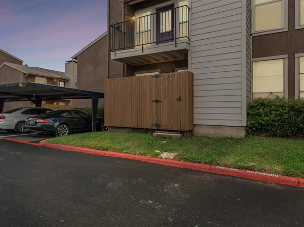 5500 Boca Raton Blvd APT 327, Fort Worth, TX 76112