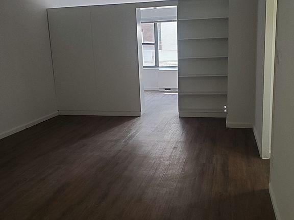 5th image of 245 E 63rd St APT 218