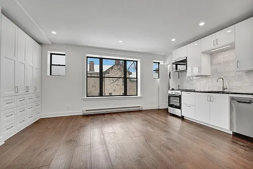 162 Allen St Photo 1