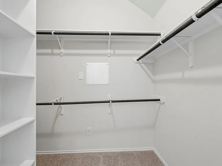 3410 Golden Amber Ct — Photo 16