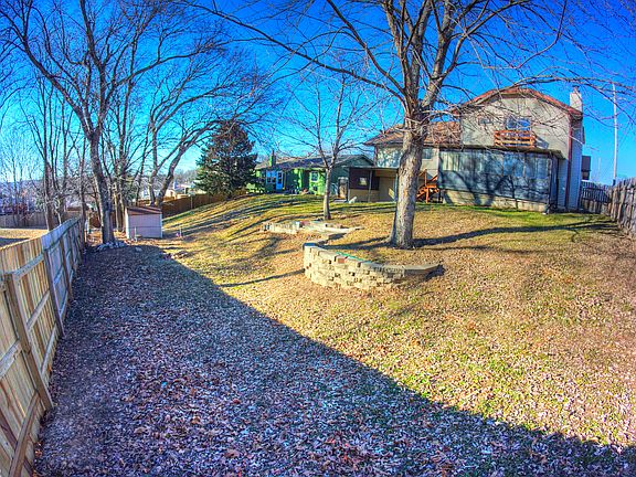 4th image of 4801 Red Rock Ave