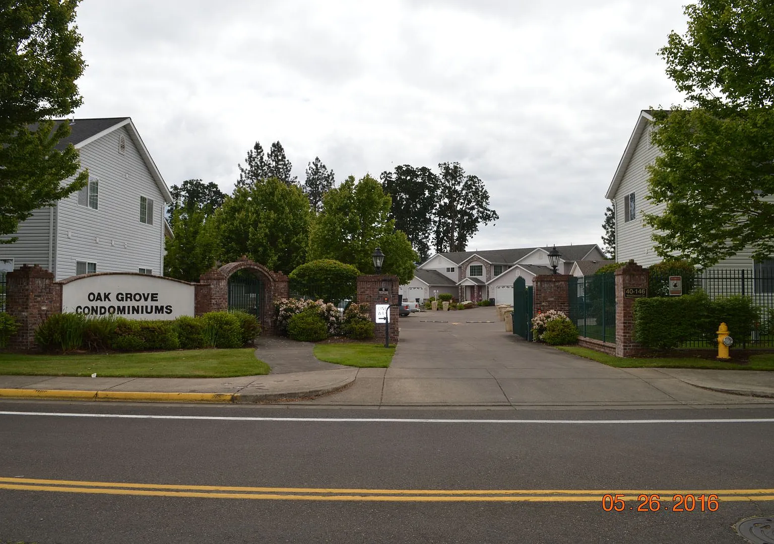 1-Bedroom in Gated Community! — Photo 2
