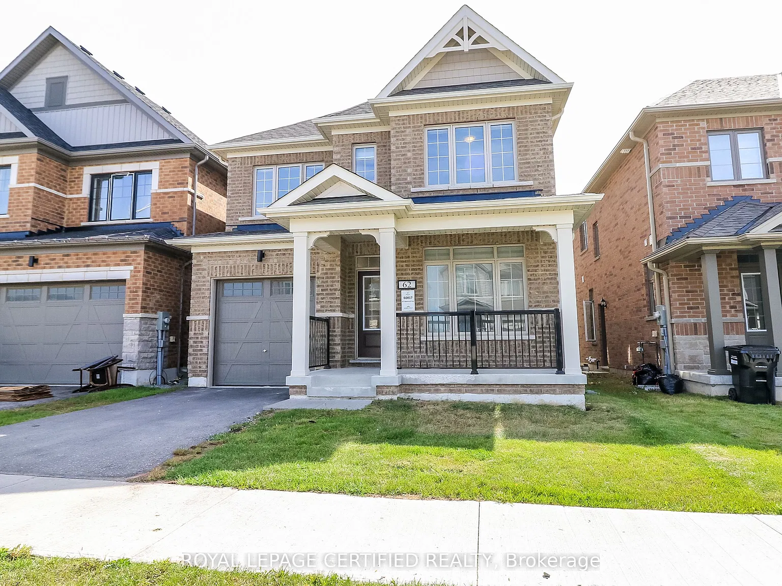 4 bed, $2,800 — Photo 1