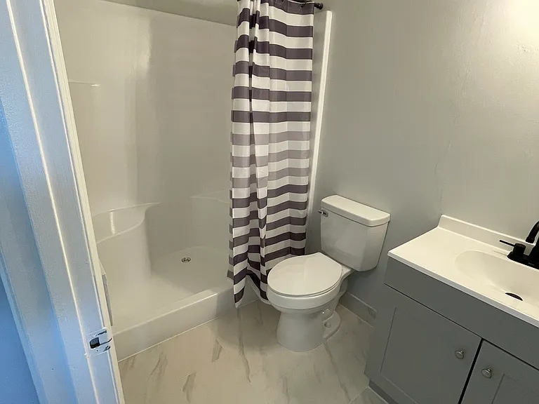 6537 SE Federal Hwy #202 — Photo 18