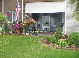 6711 Green Branch Dr, Dayton, OH 45459