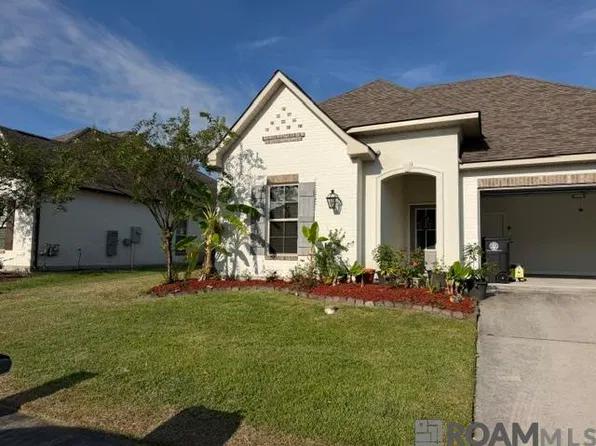 7034 Spring Gardens Dr, Baton Rouge, LA 70817