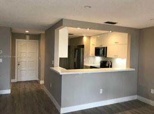 3945 Adra Ave, Doral, FL 33178