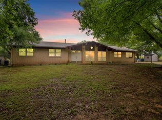 3254 Desvoignes Rd, Denison, TX 75021