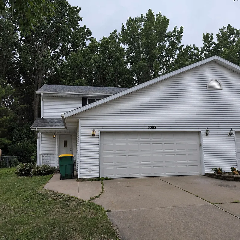 3 bed, 2.0 bath, $1,899 — Photo 2