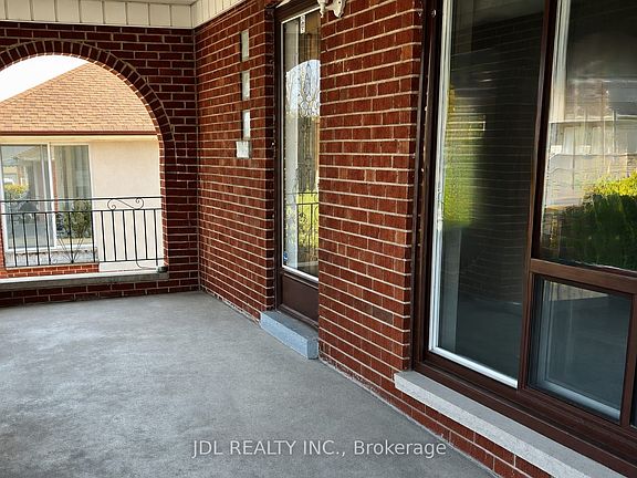 2nd image of 40 Montana Ave