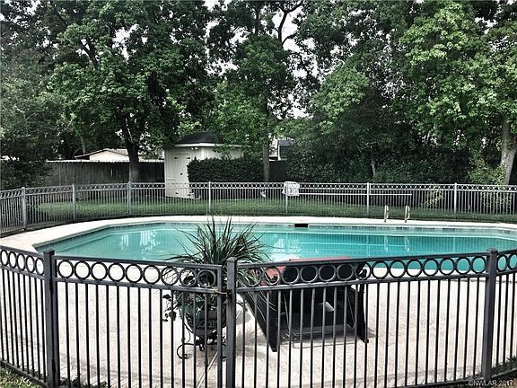 5th image of 449 Mayfair Dr
