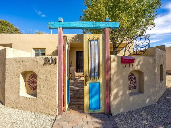 1904 La Jolla Ave, Las Cruces, NM 88005