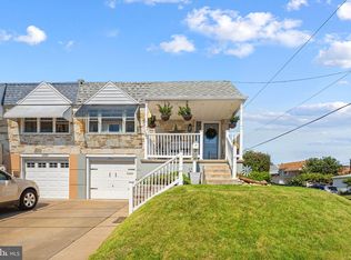 1961 President St, Philadelphia, PA 19115