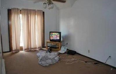 5th image of 659 Surrey Ave