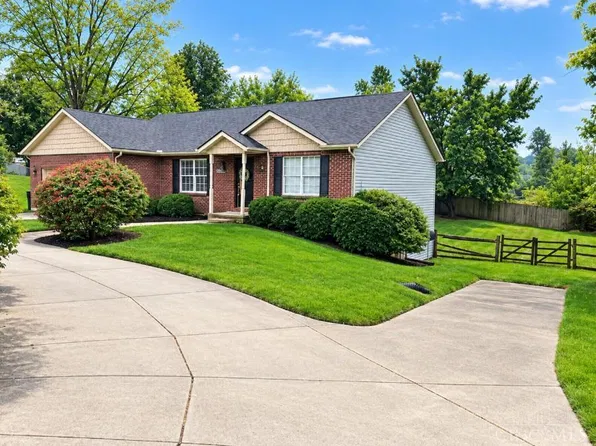 7457 W Chester Rd, West Chester, OH 45069