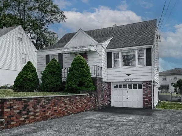 32 Highview Dr, Woodland Park, NJ 07424