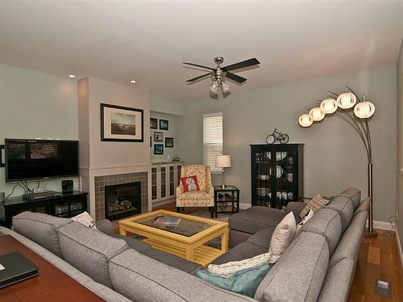 2nd image of 471 Flinn Ave