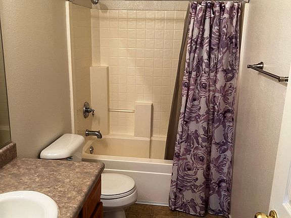 4th image of 421 N Amador St