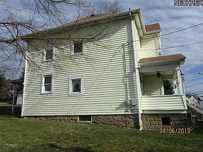 2nd image of 1229 Oakwood St