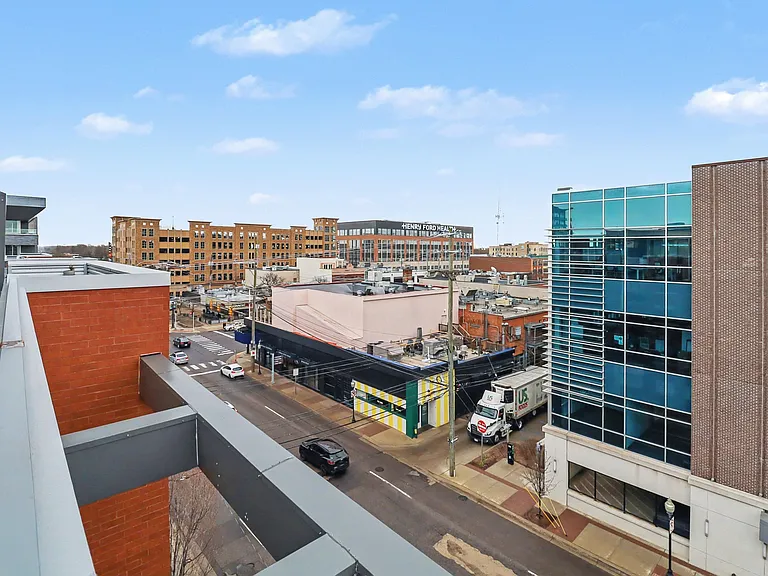100 N Center St #402 — Photo 13