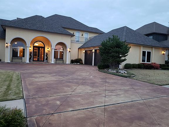 2nd image of 8210 E Greeley Pl