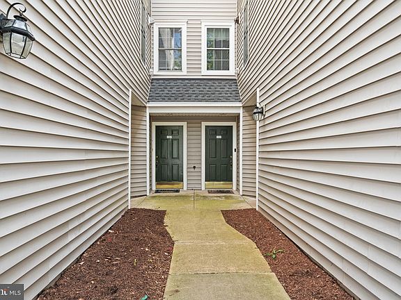 3rd image of 12815 Fair Briar Ln #12815