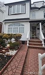 3rd image of 9317 123rd Street