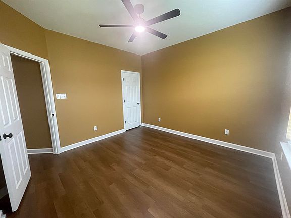 5th image of 66 Springtree Cir