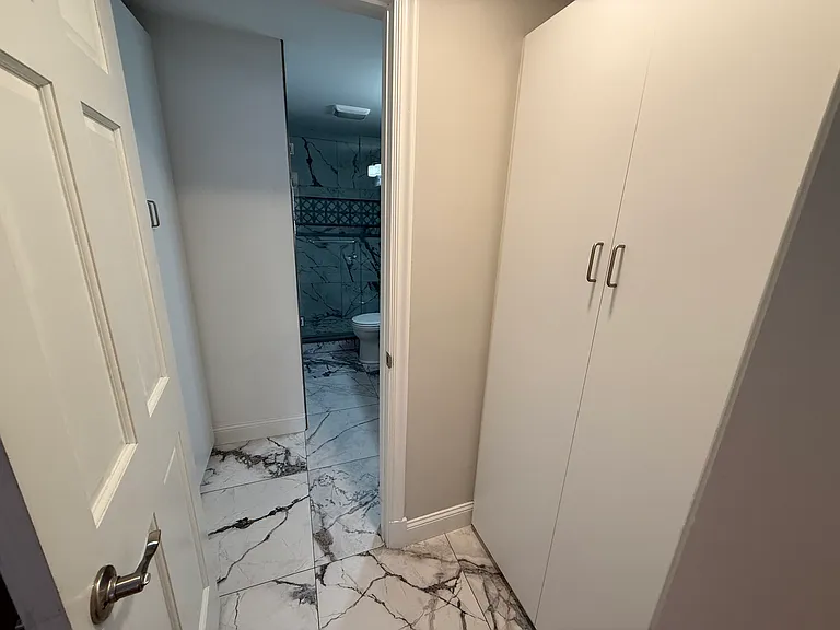 7546 Byron Pl #2W — Photo 8