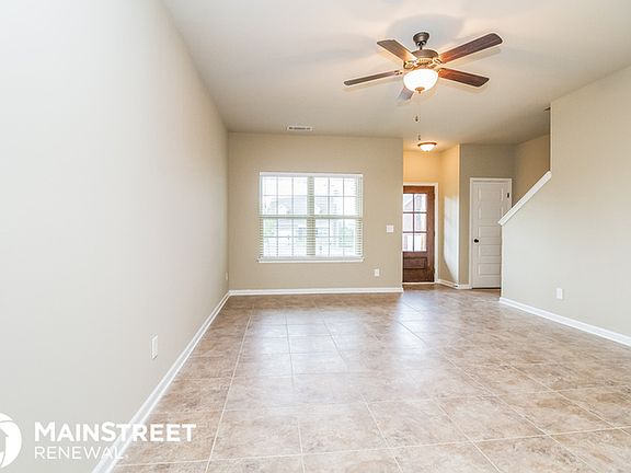 2nd image of 1115 Harmony Ln