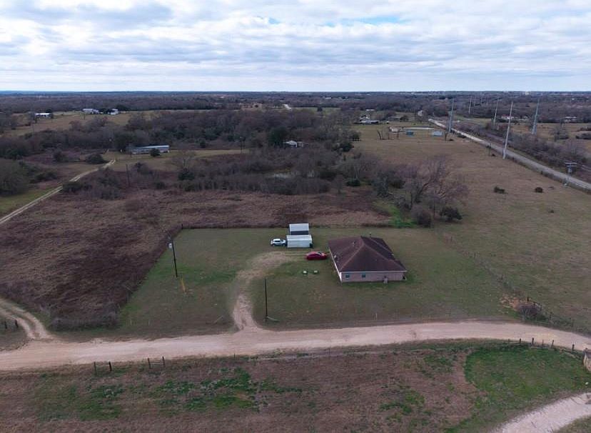 2nd image of 2476 Barker Prairie Rd