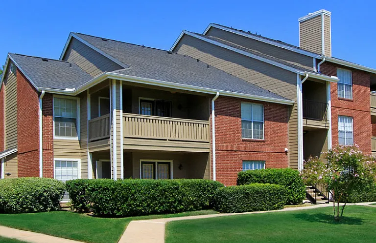 Preston Village Apartments — Photo 14