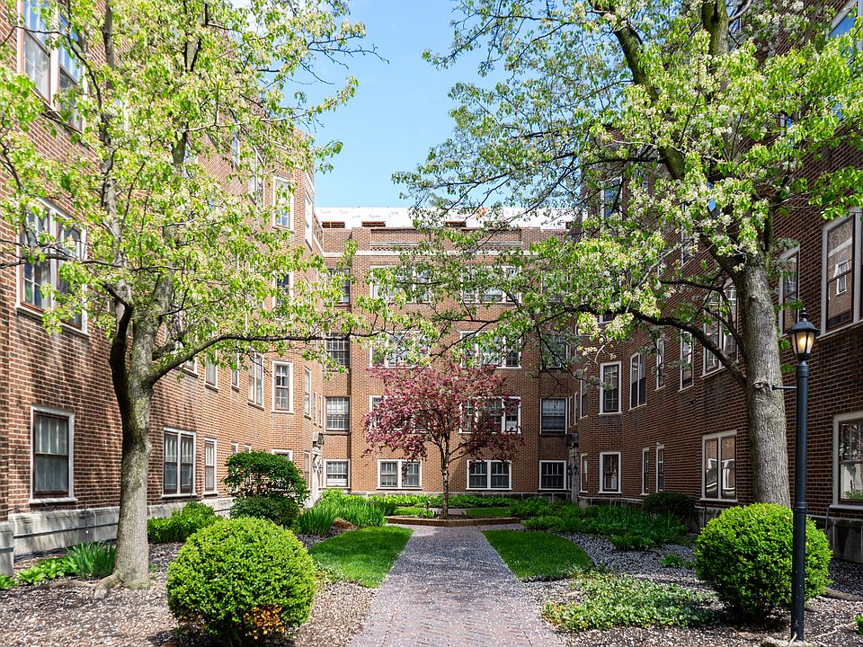 204 S Maple Ave APT 16, Oak Park, IL 60302 | Zillow