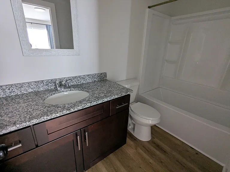 8 Robin Hood Rd #B — Photo 16