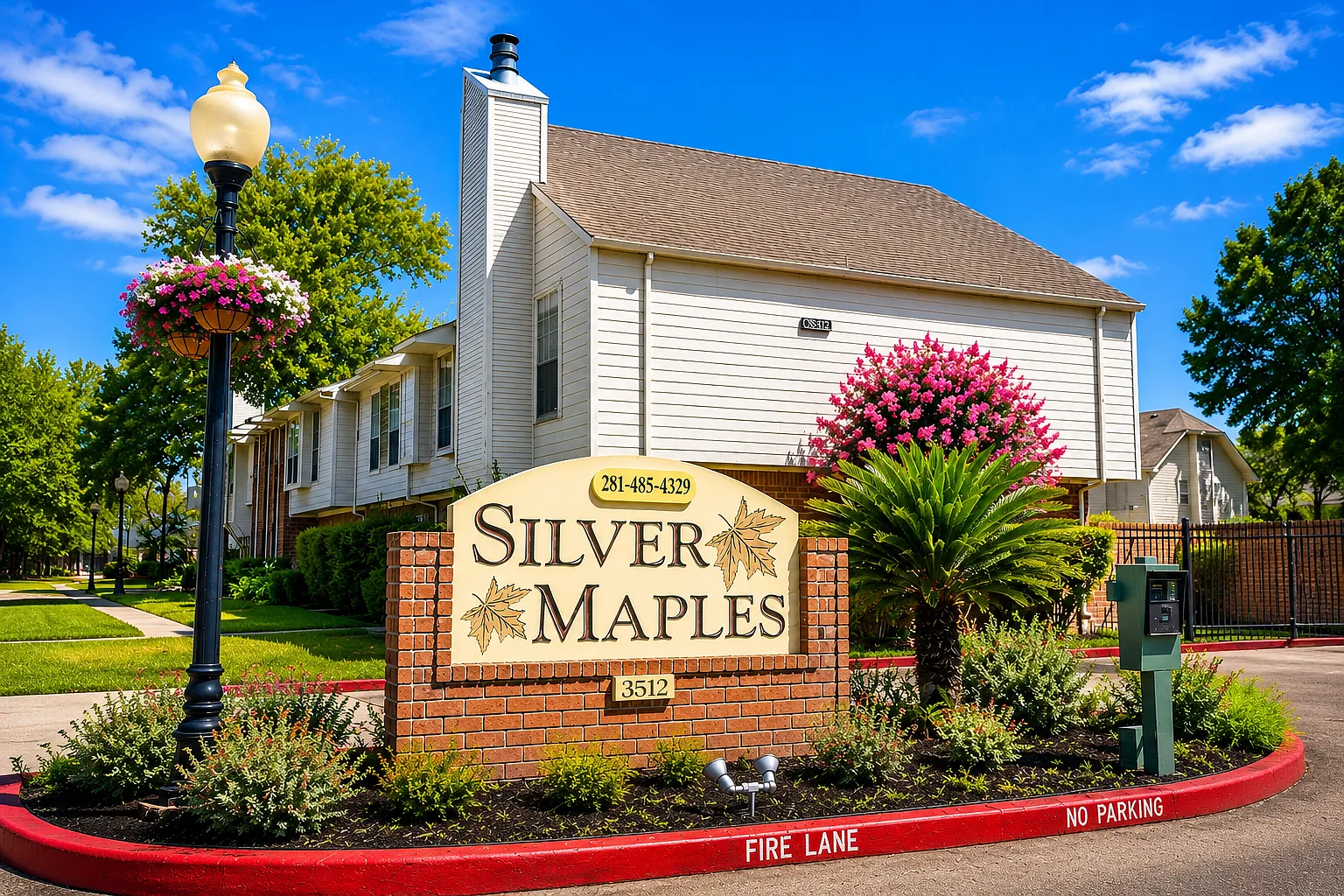 Silver Maples Apartments — Photo 1