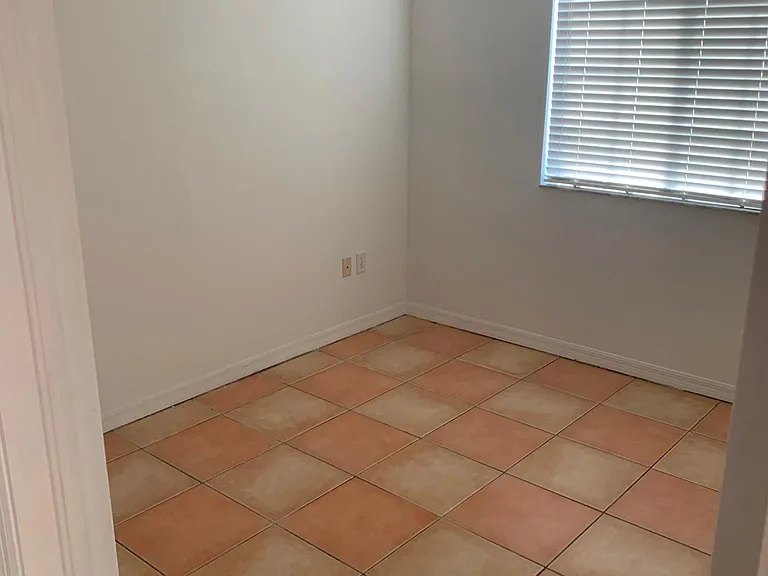 18604 SW 100th Ave #18604 — Photo 5