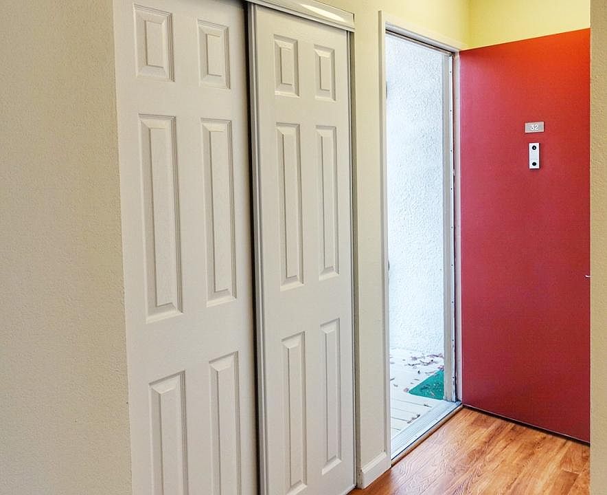 1st image of 888 Tamarack Ln