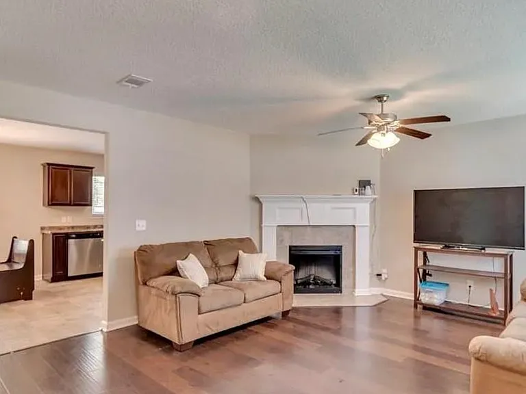 1283 Windrow Dr — Photo 11
