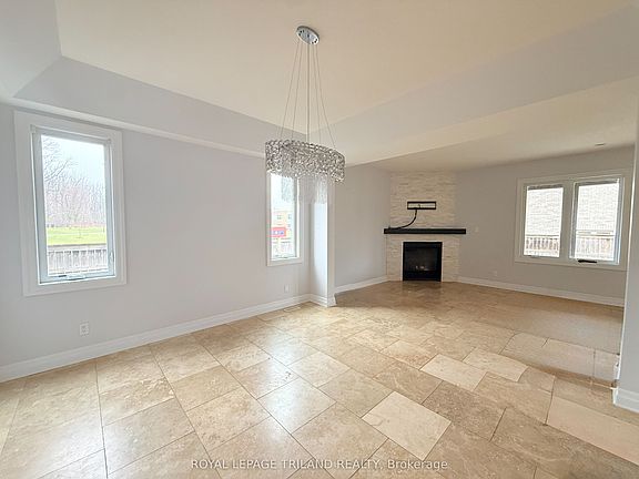 2nd image of 1499 Healy Rd