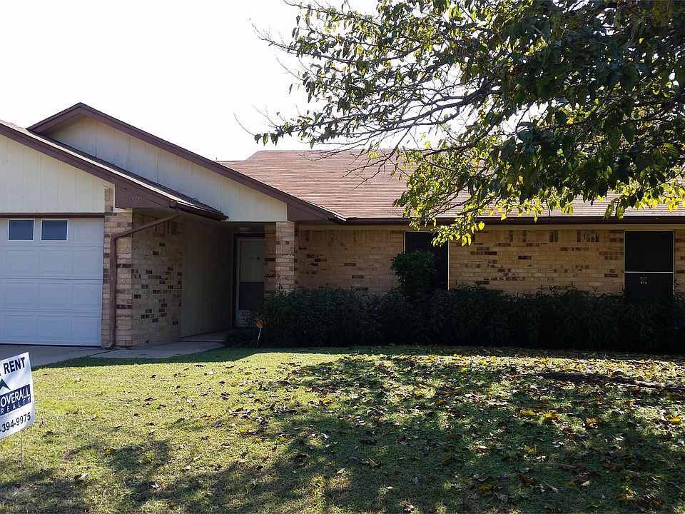1st image of 2912 Fairlane Dr