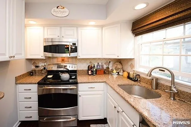 11 S Maple Ave #B — Photo 7