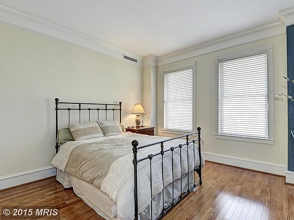 Bedroom (Master)