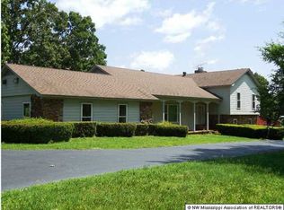 11244 W Brownsferry Rd, Sarah, MS 38665