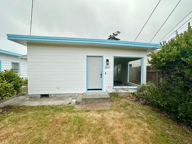 1225 K St — Photo 1
