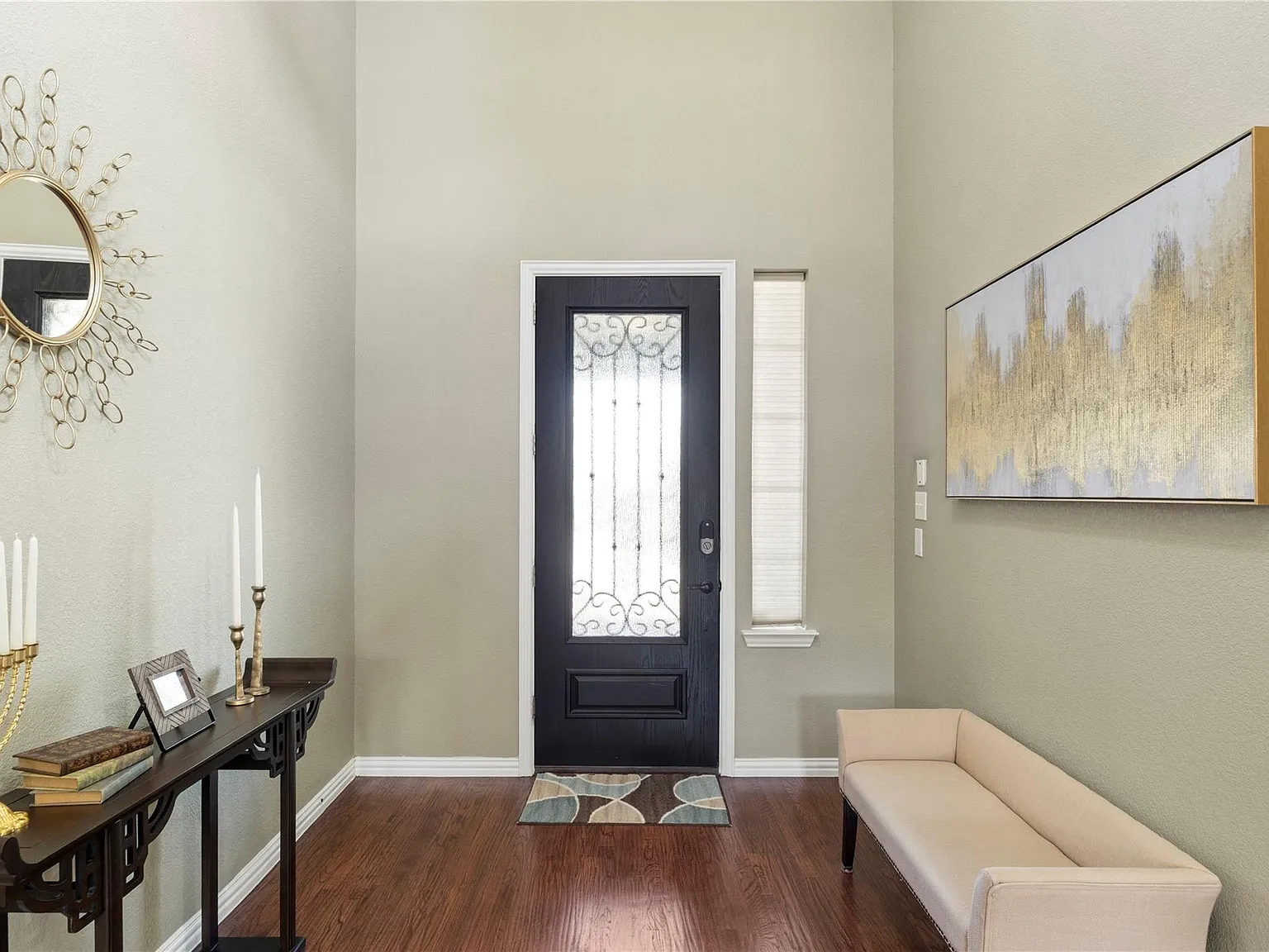 6 bed, 4651 sqft, $4,450 — Photo 3