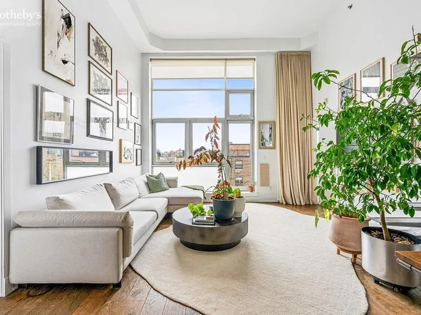 390 Lorimer St APT 3C, Brooklyn, NY 11206