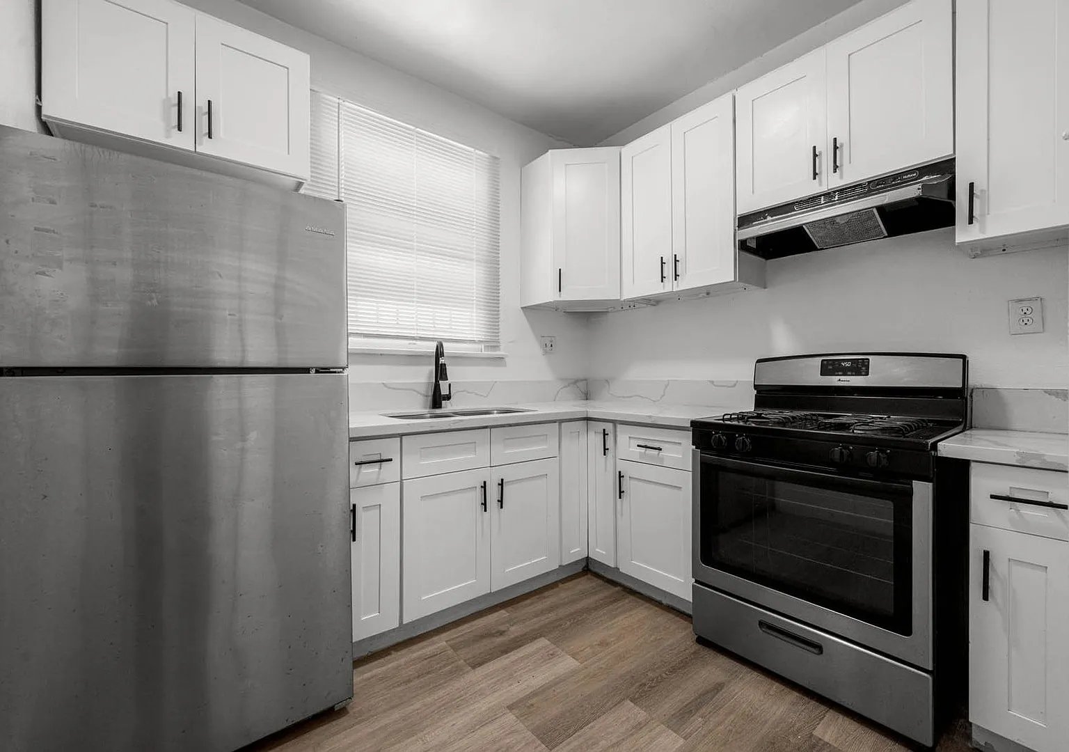 2849 San Marino Street — Photo 4