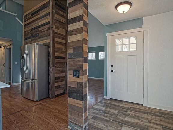 4th image of 2941 Mercier St
