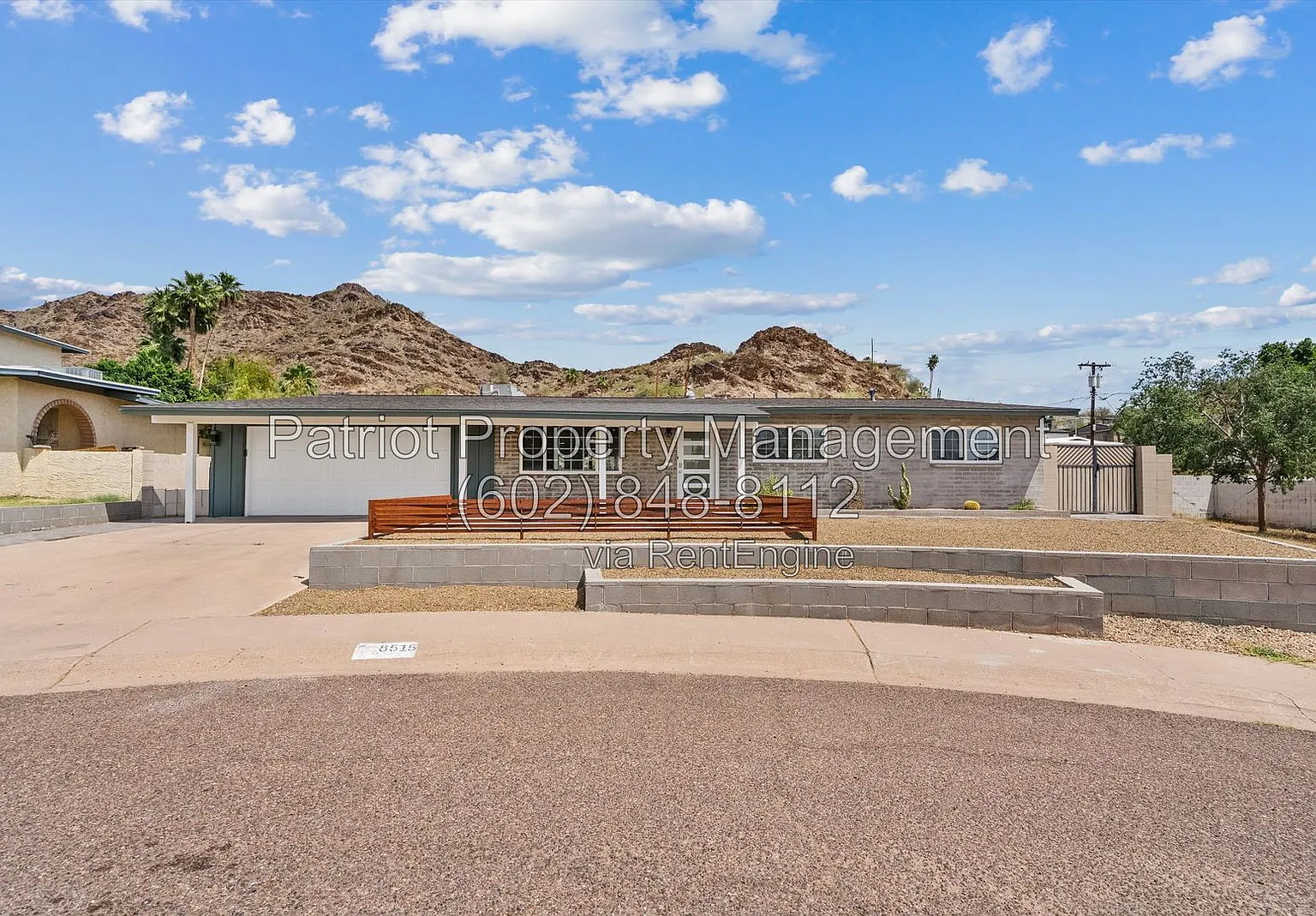 4 bed, 2.0 bath, 2372 sqft, $3,300 — Photo 3