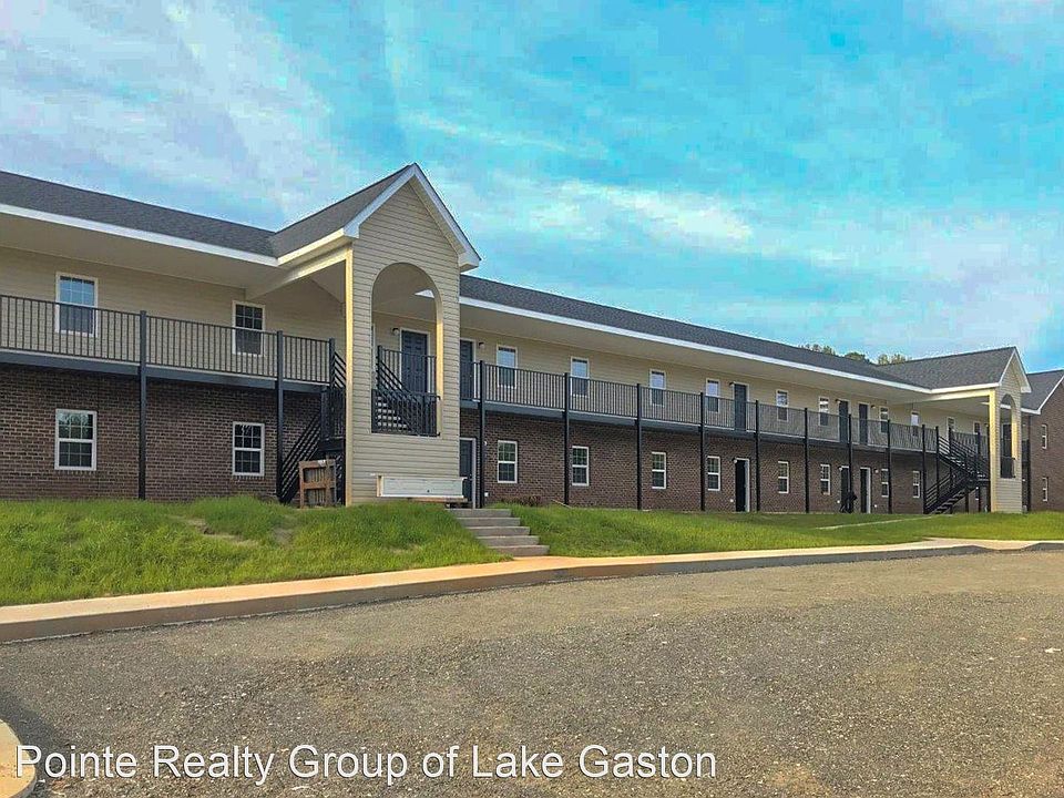 1st image of 325 Laurel Ln Unit 1